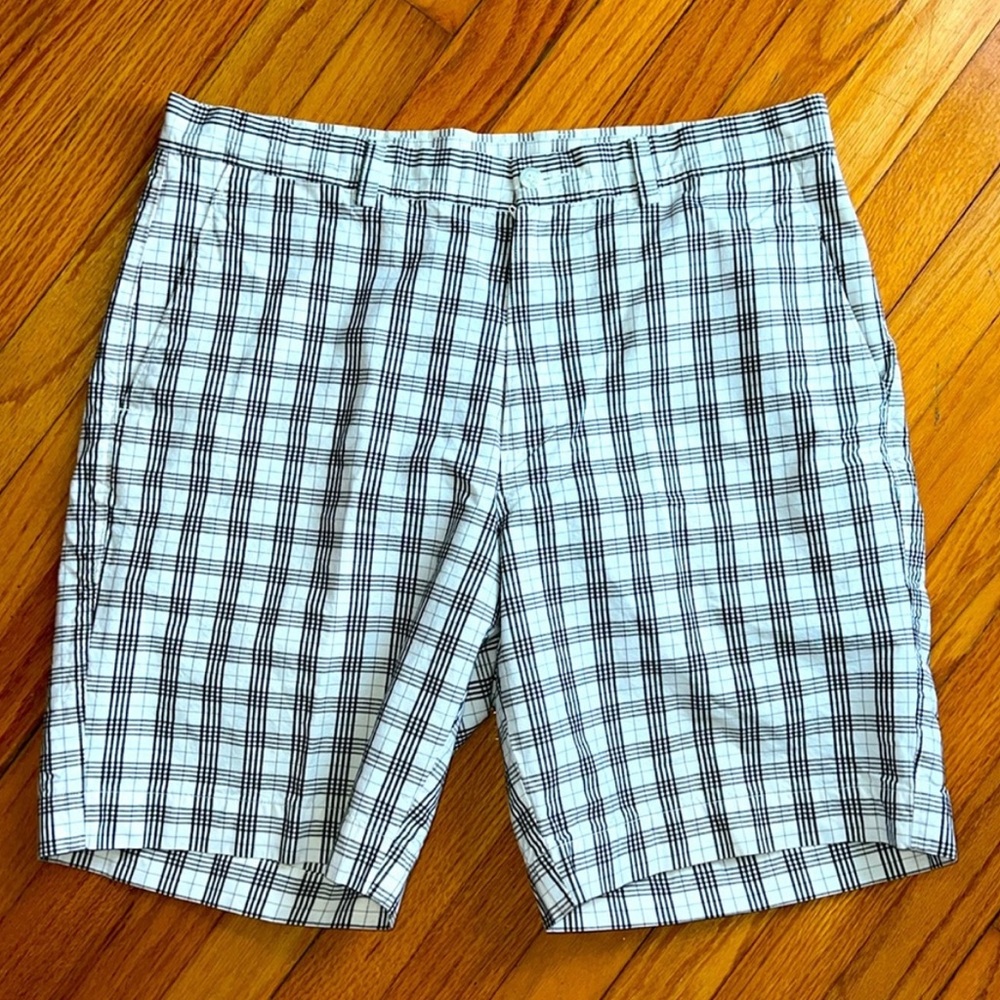Lyle & Scott Black and White Flat Front Shorts